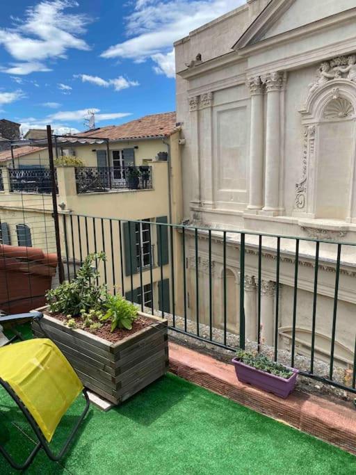 La Terrasse Ensoleillee Arles Camargue Apartment Exterior photo