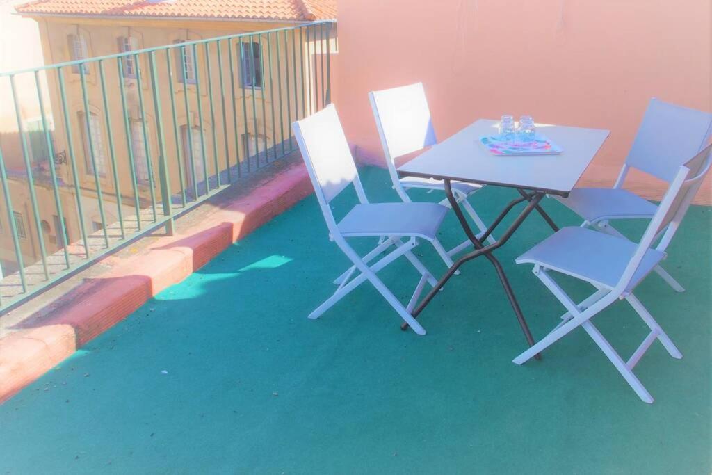 La Terrasse Ensoleillee Arles Camargue Apartment Exterior photo
