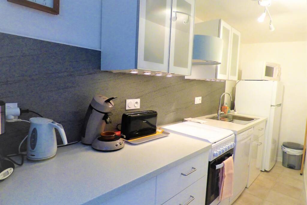 La Terrasse Ensoleillee Arles Camargue Apartment Exterior photo